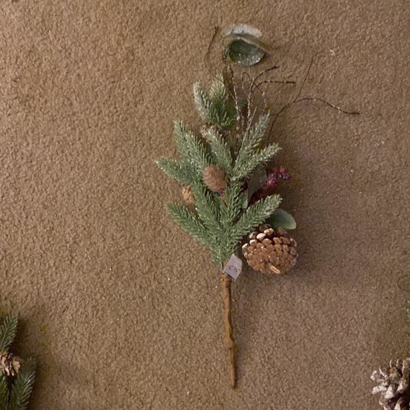 Christmas Glitter Green with Red Berries Pick - Picture 3 of 6